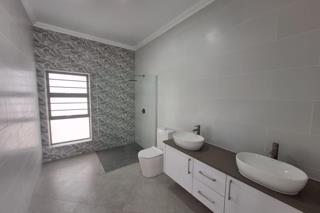 4 Bedroom Property for Sale in Noorsekloof Eastern Cape